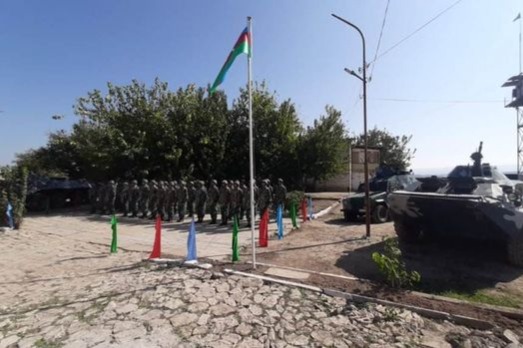 İşğaldan azad olunan sərhəd zastavalarımız üzərində dövlət bayrağımız ucaldılıb